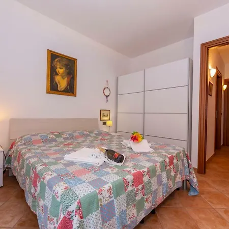 Appartement Montecatini Sleeps 4 Wifi *