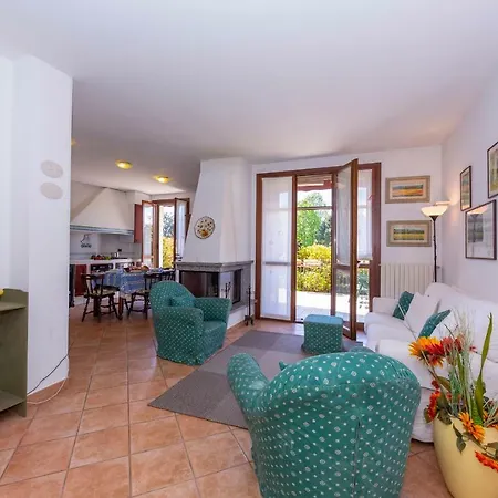 Montecatini Sleeps 4 Wifi Appartement *