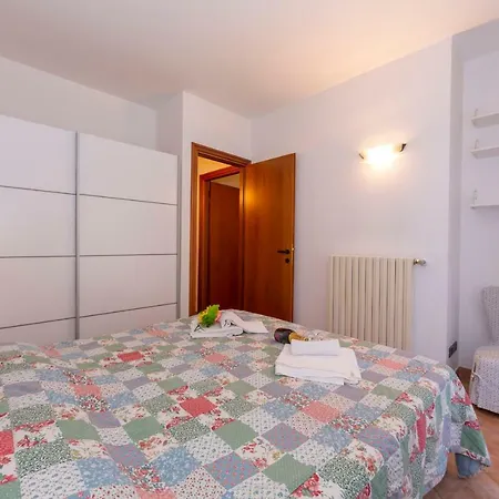 Appartement Montecatini Sleeps 4 Wifi *